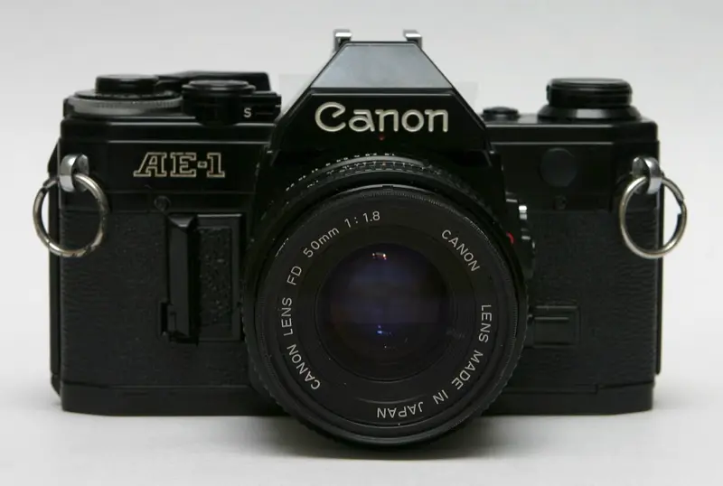 New arrival: Canon AE-1 35mm SLR + 50mm. The hunt continues